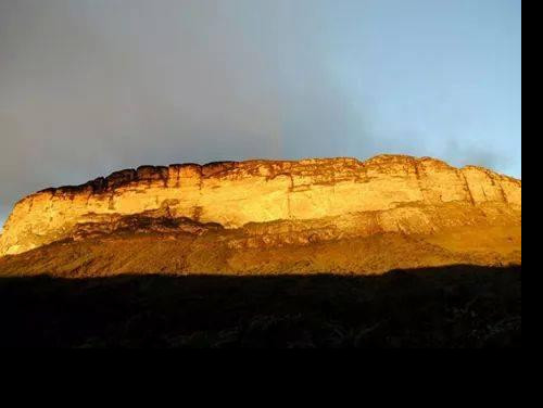 TRILHA DO MORRO BRANCO