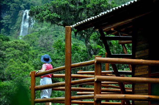 Camping e Parque Cachoeira dos Borges