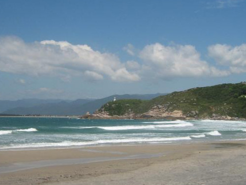 Praia dos Naufragados - Um paraíso escondido na Ilha de Santa Catarina